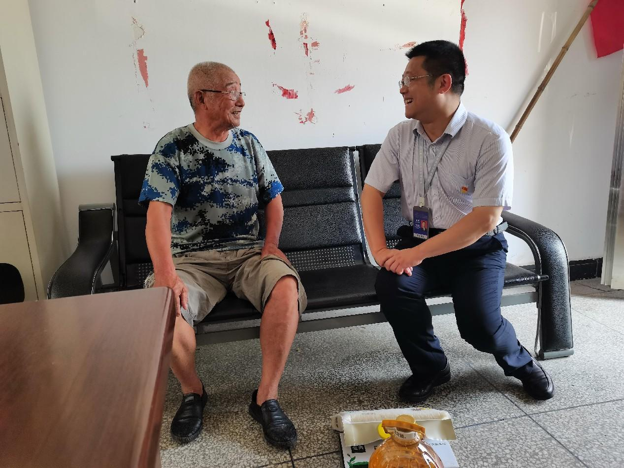 下基層察民情解民憂暖民心 | 公司領(lǐng)導深入幫扶村調(diào)研