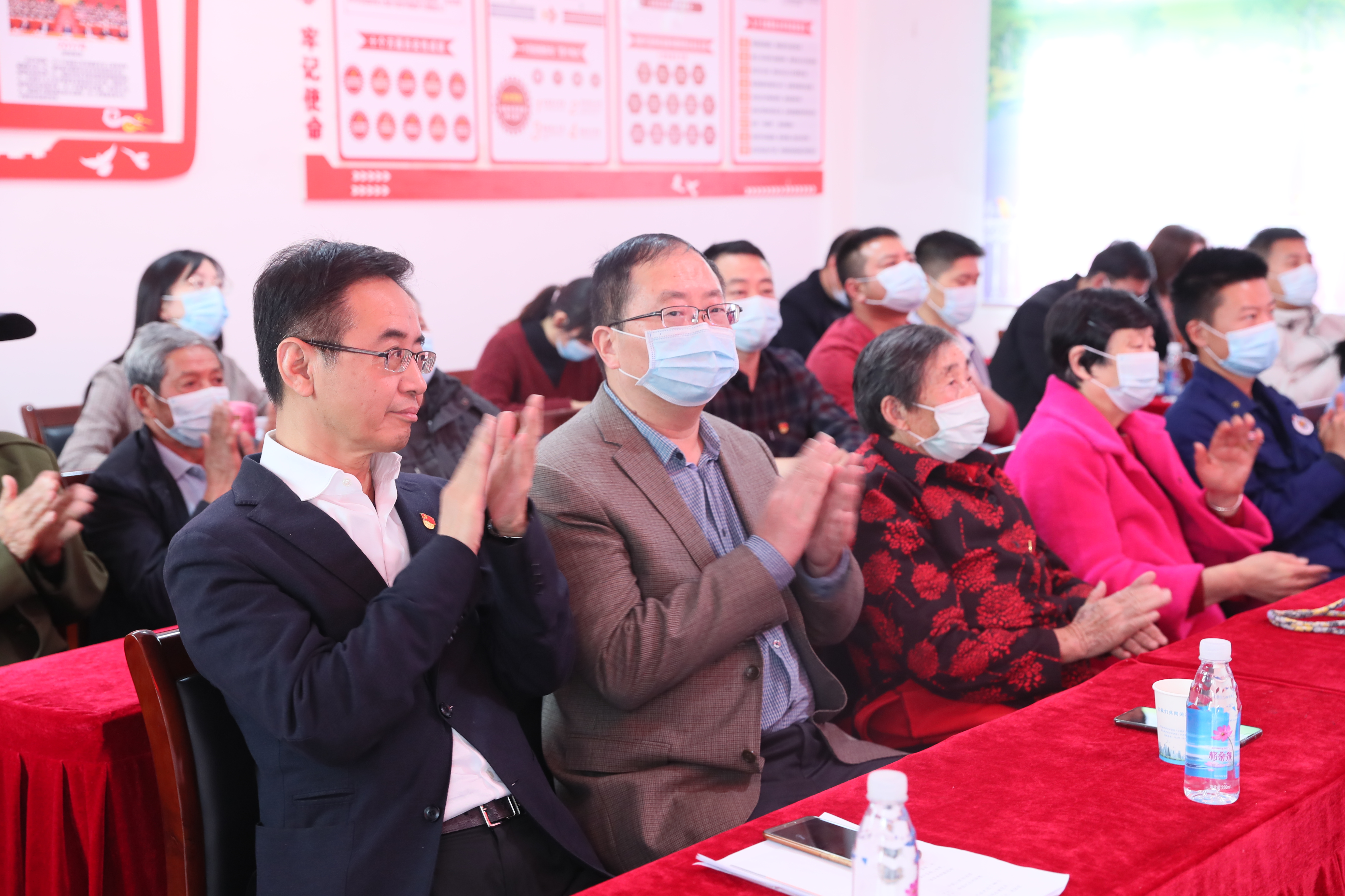 黨建結對共建 武漢體育中心和十八家社區聯合開展主題黨日活動(圖9)